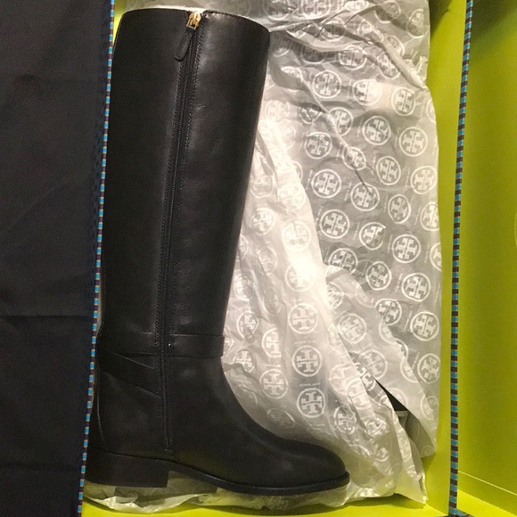 Tory Burch boots - Picture 6 of 6